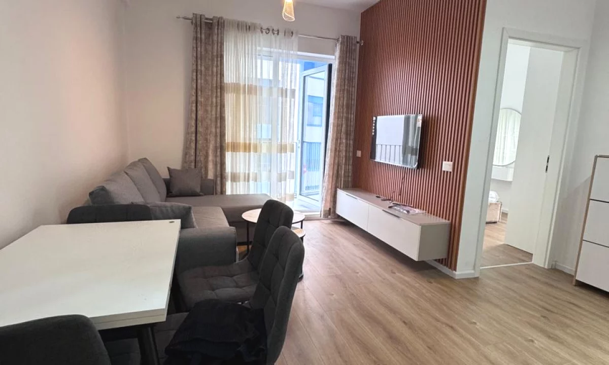 Shtepi me qera Apartament ne Tirane, 1+1, Mobilimi E mobiluar, Pagesa 38,000  Leke.
