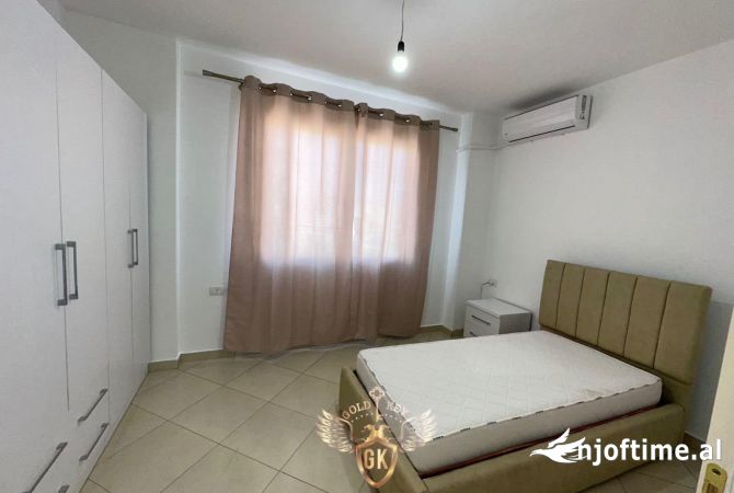 Shtepi ne shitje Apartament ne Durres, 4+1, Mobilimi E mobiluar, Pagesa 200,000  Euro.