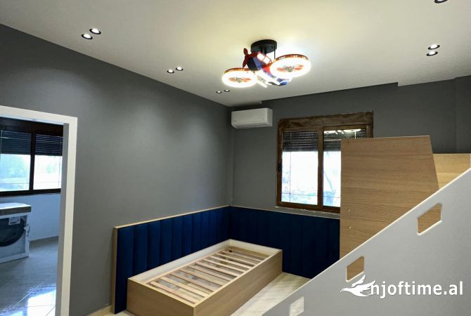 Shtepi ne shitje Shtepi Private ne Durres, 3+1, Mobilimi E mobiluar, Pagesa 250,000  Euro.