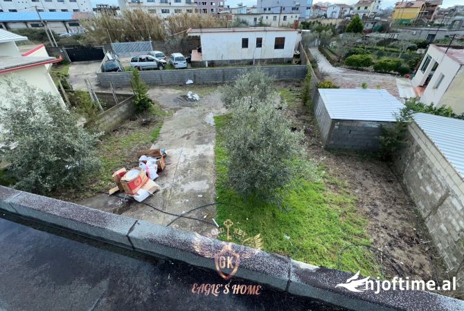 Shtepi ne shitje Shtepi Private ne Durres, 3+1, Mobilimi E mobiluar, Pagesa 250,000  Euro.