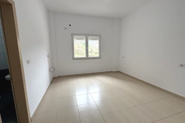 Shtepi me qera Apartament ne Tirane, 2+1, Mobilimi E mobiluar, Pagesa 450  Euro.