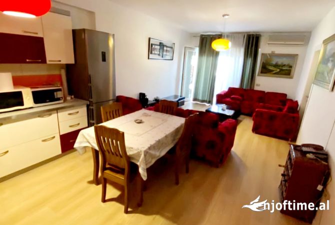 Shtepi me qera 2+1 ne Tirane - 600 Euro