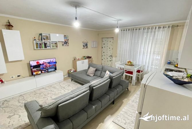 Shtepi me qera 1+1 ne Tirane - 450 Euro