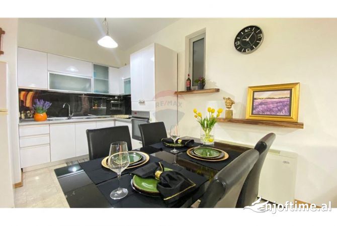 Shtepi me qera 2+1 ne Tirane - 850 Euro