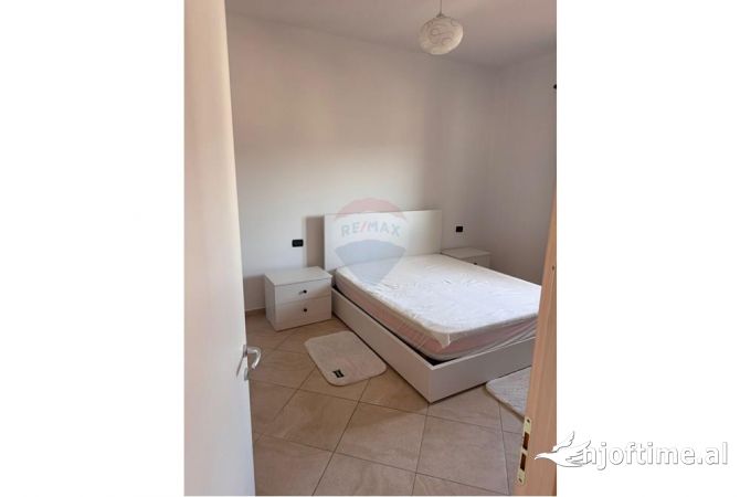 Shtepi me qera 2+1 ne Tirane - 45,000 Leke
