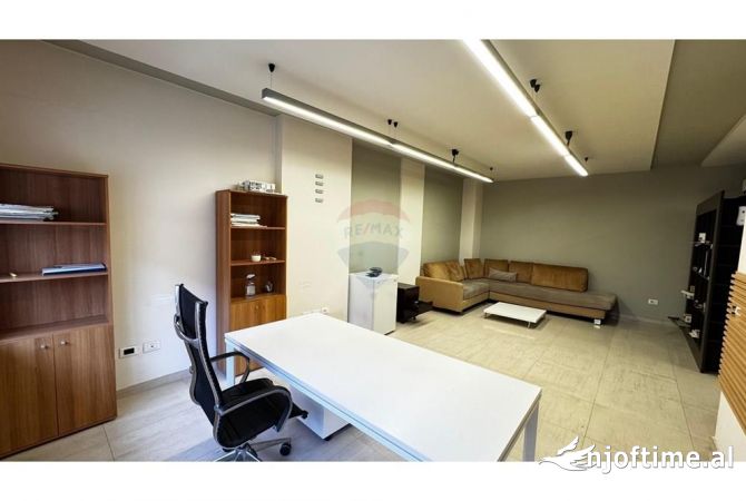 Ambient biznesi me qera 1+1 ne Tirane - 80,000 Leke