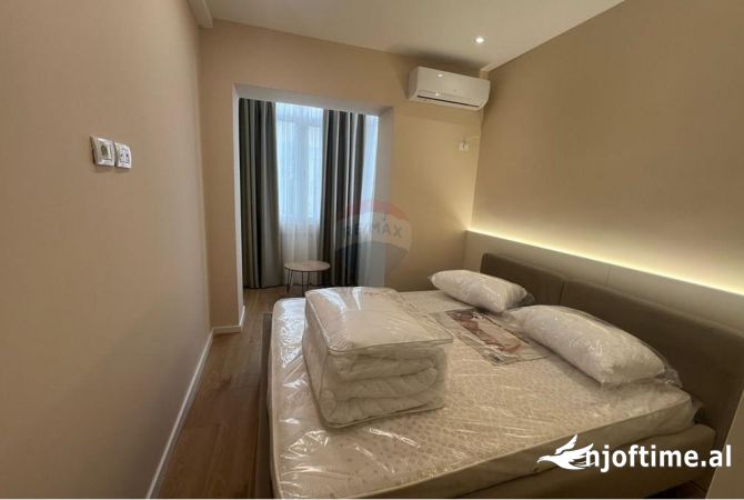 Shtepi me qera Apartament ne Tirane, 2+1, Mobilimi E mobiluar, Pagesa 650  Euro.