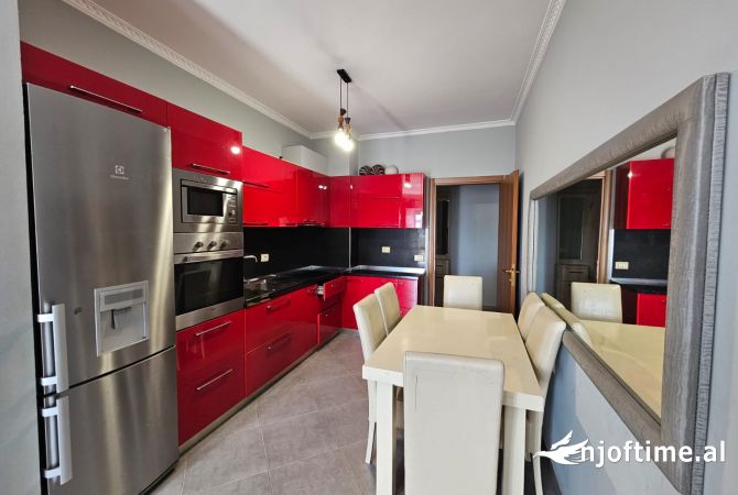 Shtepi me qera 2+1 ne Tirane - 650 Euro