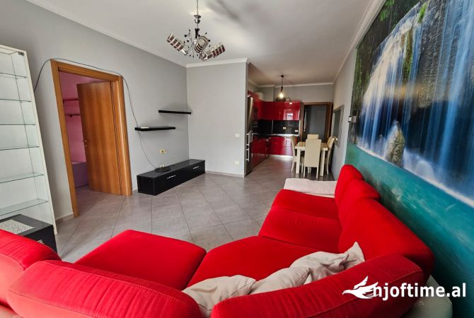 Shtepi me qera 2+1 ne Tirane - 650 Euro