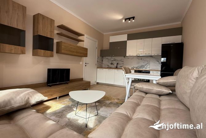 Shtepi me qera 1+1 ne Tirane - 50,000 Leke