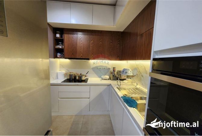 Shtepi me qera 2+1 ne Tirane - 700 Euro