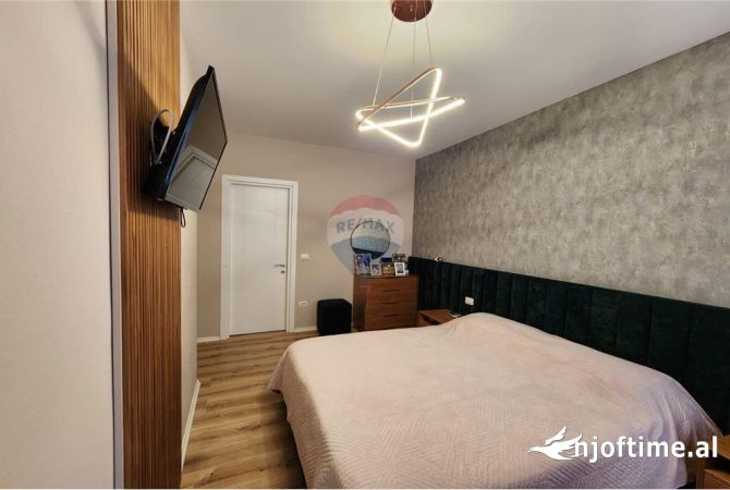 Shtepi me qera 2+1 ne Tirane - 700 Euro