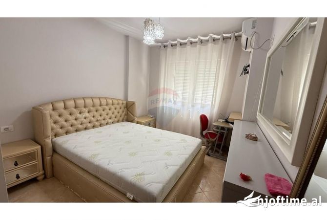 Shtepi me qera Apartament ne Tirane, 2+1, Mobilimi E mobiluar, Pagesa 600  Euro.