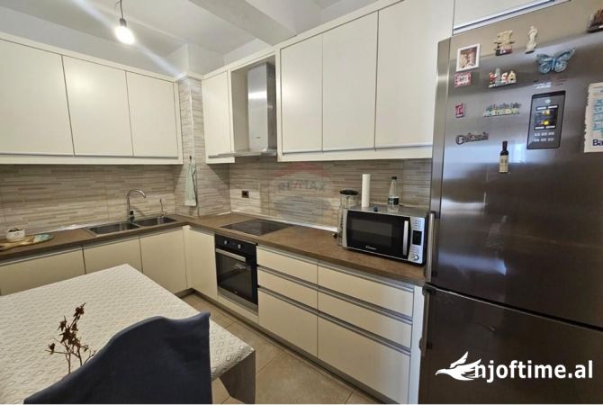 Shtepi me qera 1+1 ne Tirane - 65,000 Leke