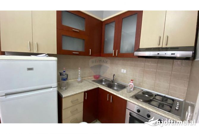Shtepi me qera 1+1 ne Tirane - 450 Euro