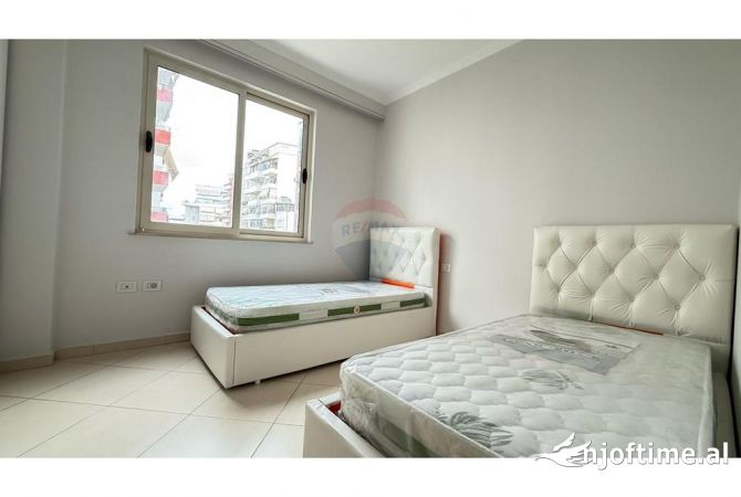 Shtepi me qera Apartament ne Tirane, 2+1, Mobilimi E mobiluar, Pagesa 500  Euro.
