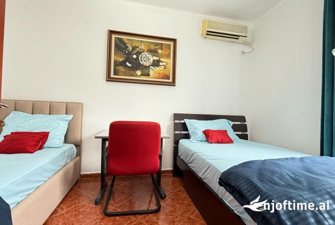 Shtepi me qera Apartament ne Tirane, 2+1, Mobilimi E mobiluar, Pagesa 600  Euro.