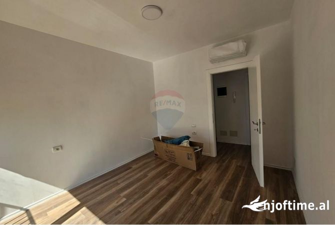 Shtepi me qera Apartament ne Tirane, 2+1, Mobilimi E mobiluar, Pagesa 750  Euro.