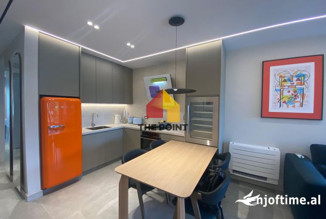 Shtepi ne shitje Apartament ne Durres, 2+1, Mobilimi E mobiluar, Pagesa 360,000  Euro.