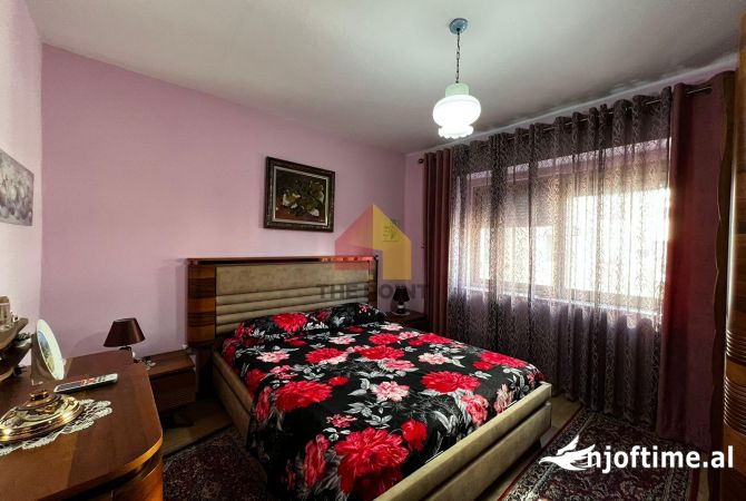 Shtepi me qera 2+1 ne Tirane - 800 Euro