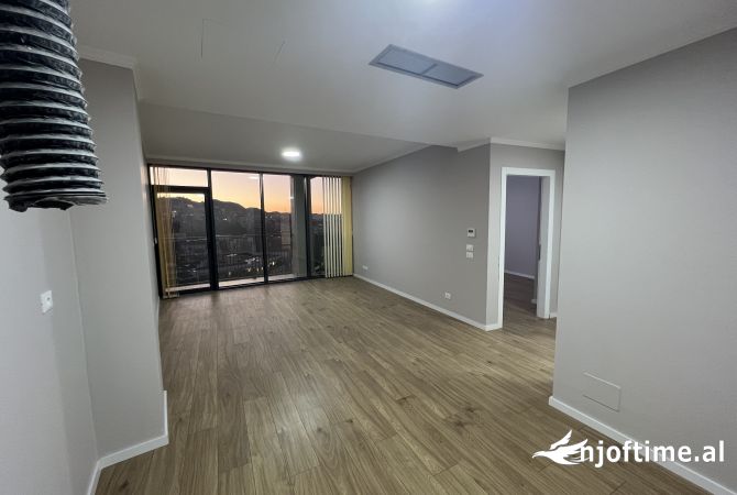 Ambient biznesi me qera 3+1 ne Tirane - 800 Euro