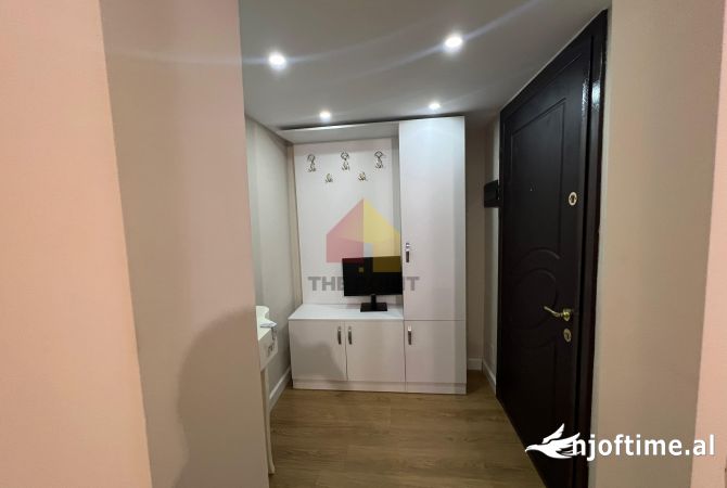 Shtepi me qera Apartament ne Tirane, 2+1, Mobilimi E mobiluar, Pagesa 800  Euro.