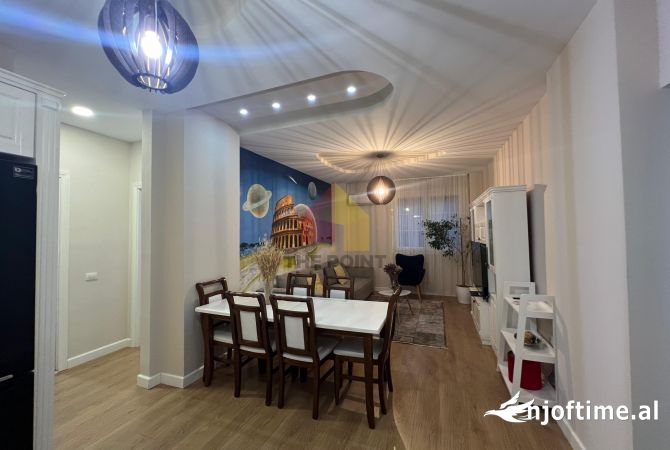 Shtepi me qera 2+1 ne Tirane - 800 Euro