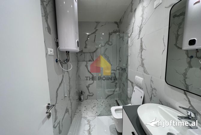 Shtepi me qera Apartament ne Tirane, 2+1, Mobilimi E mobiluar, Pagesa 2,400  Euro.