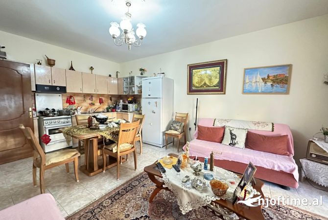 Shtepi ne shitje 2+1 ne Tirane - 235,000 Euro