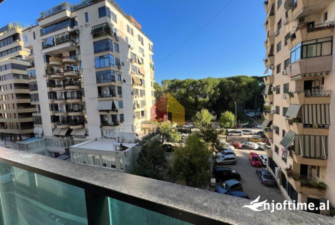 Shtepi ne shitje Apartament ne Tirane, 2+1, Mobilimi Bosh, pa mobiluar, Pagesa 550,000  Euro.