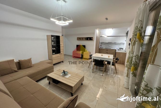 Shtepi me qera 2+1 ne Tirane - 1,300 Euro
