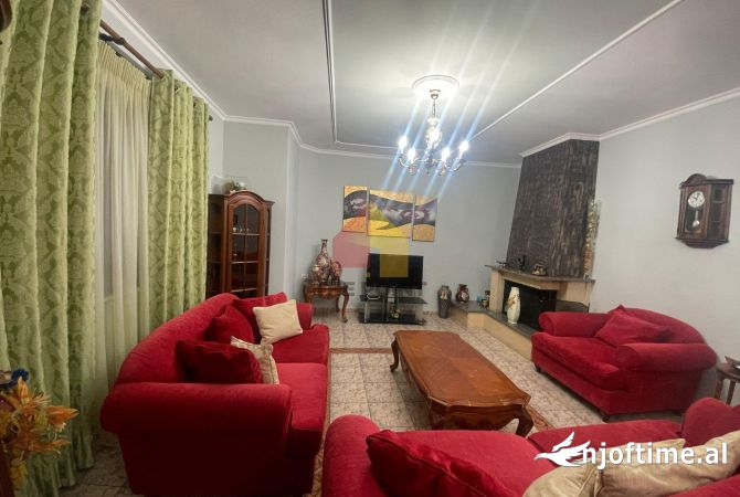 Shtepi me qera 3+1 ne Tirane - 800 Euro