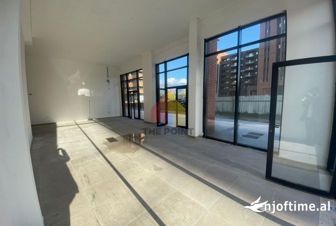 Ambient biznesi me qera 1+1 ne Tirane - 1,600 Euro