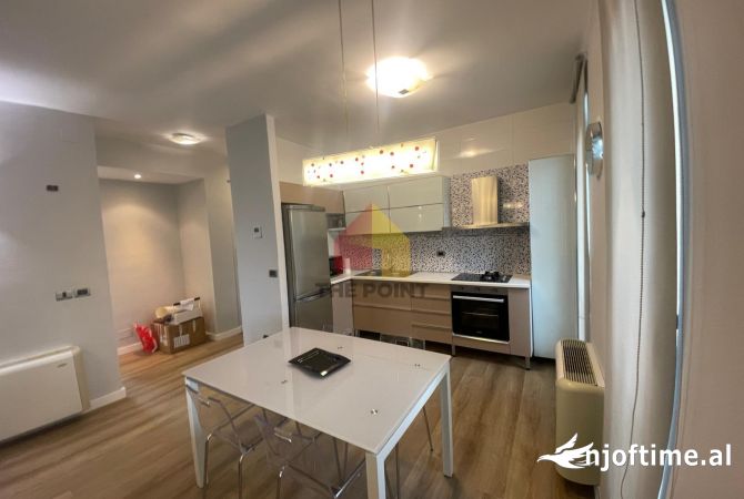 Shtepi me qera 2+1 ne Tirane - 1,000 Euro