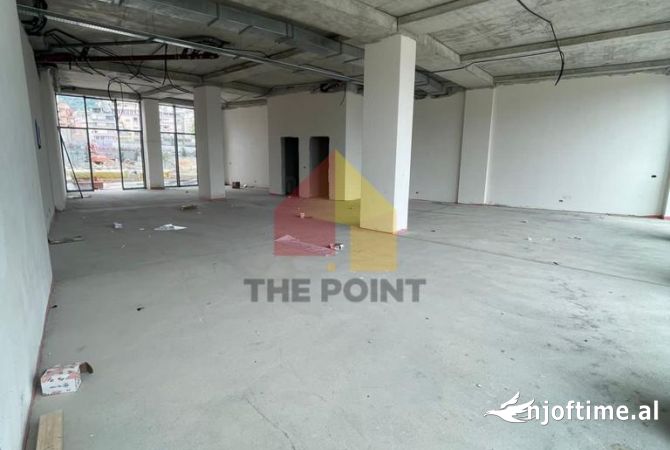 Ambient biznesi me qera 1+1 ne Tirane - 4,000 Euro