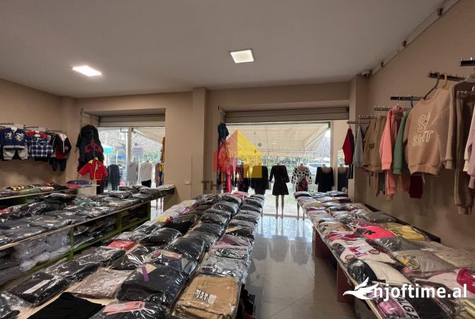 Ambient komercial per Qira ne Laprake – 165 m2