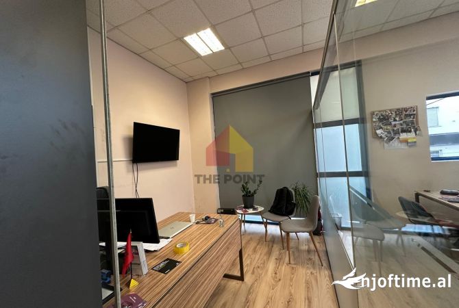 Zyre per shitje tek Sheshi Wilson