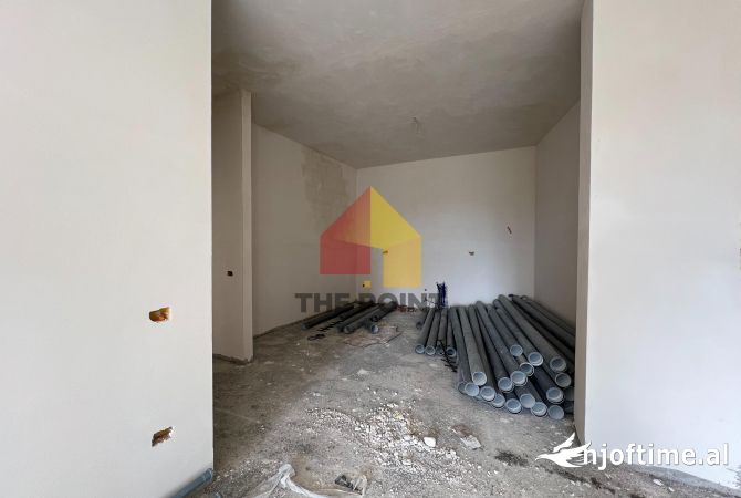 Shtepi ne shitje Apartament ne Tirane, 1+1, Mobilimi Bosh, pa mobiluar, Pagesa 146,000  Euro.