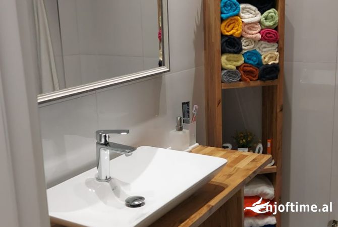 Shtepi ne shitje Apartament ne Vlore, 1+1, Mobilimi E mobiluar, Pagesa 179,550  Euro.