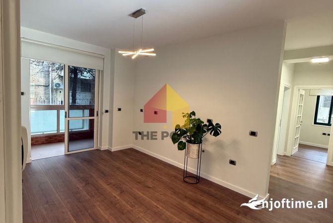 Ambient biznesi me qera 1+1 ne Tirane - 2,000 Euro