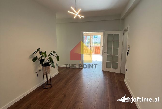 Ambient biznesi me qera 1+1 ne Tirane - 2,000 Euro