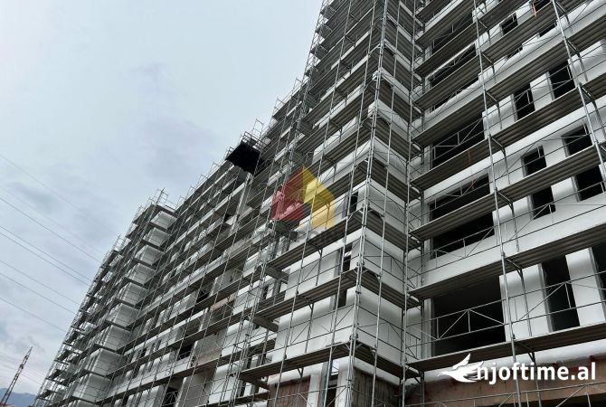 Shtepi ne shitje Apartament ne Tirane, 2+1, Mobilimi Bosh, pa mobiluar, Pagesa 123,000  Euro.