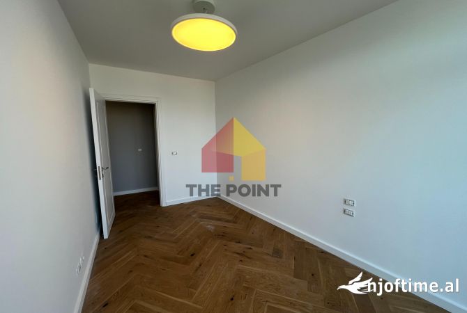 Shtepi me qera Apartament ne Tirane, 3+1, Mobilimi Pjeserisht e mobiluar, Pagesa 2,500  Euro.