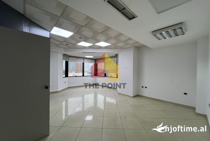 Ambient biznesi me qera 3+1 ne Tirane - 1,500 Euro