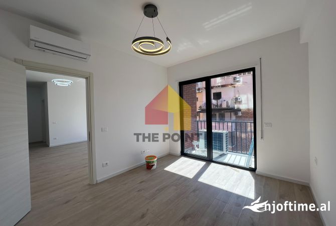 Zyre Moderne me Qira, 67m2, ndertim i ri, Rruga Myslym Shyri