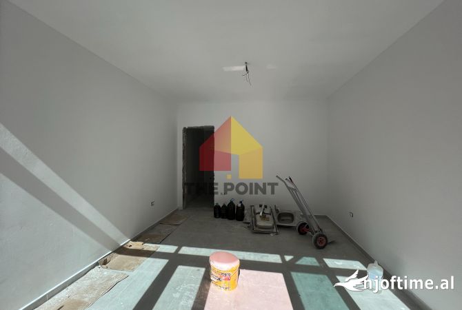 Ambient biznesi me qera 1+1 ne Tirane - 750 Euro