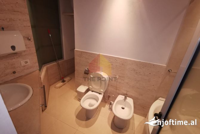 Zyre me qera ne lokacion premium prane Kullave Binjake