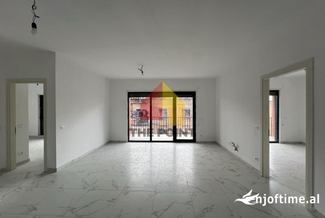 Ambient biznesi me qera 1+1 ne Tirane - 800 Euro