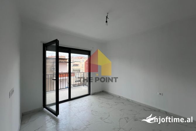 Ambient biznesi me qera 1+1 ne Tirane - 800 Euro