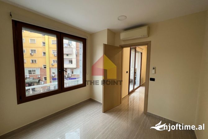 Zyre me qera prane Kompleksit Deliorgji